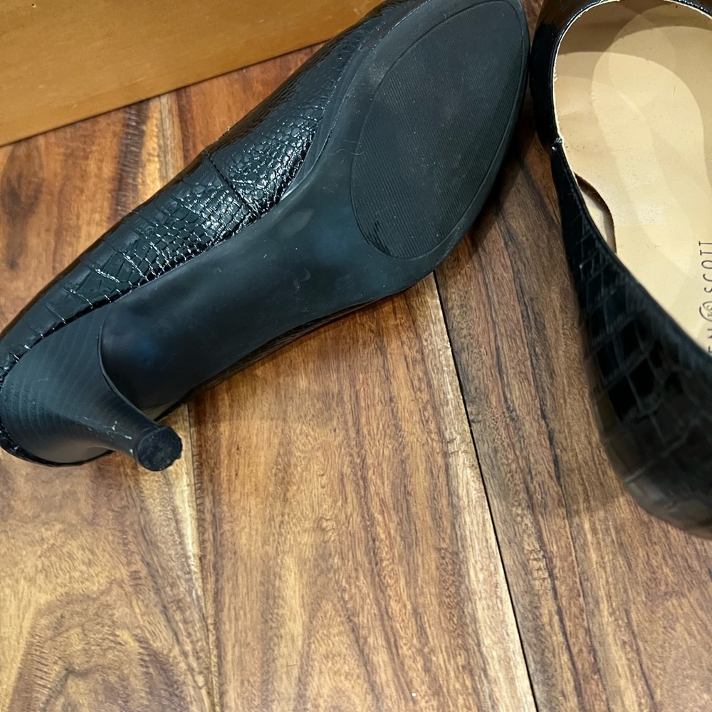 Karen Scott black patent textured heels.  SZ 11